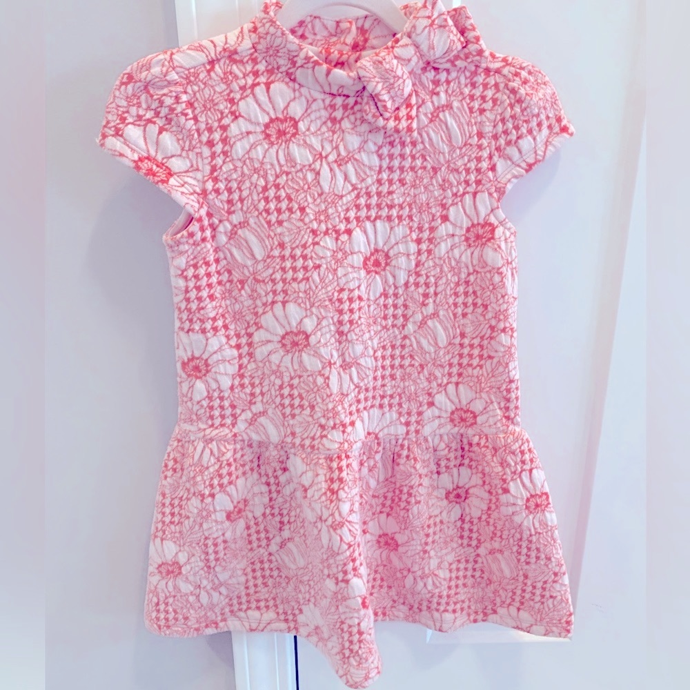 Like New Beautiful Coral & White Floral Dress Size 4